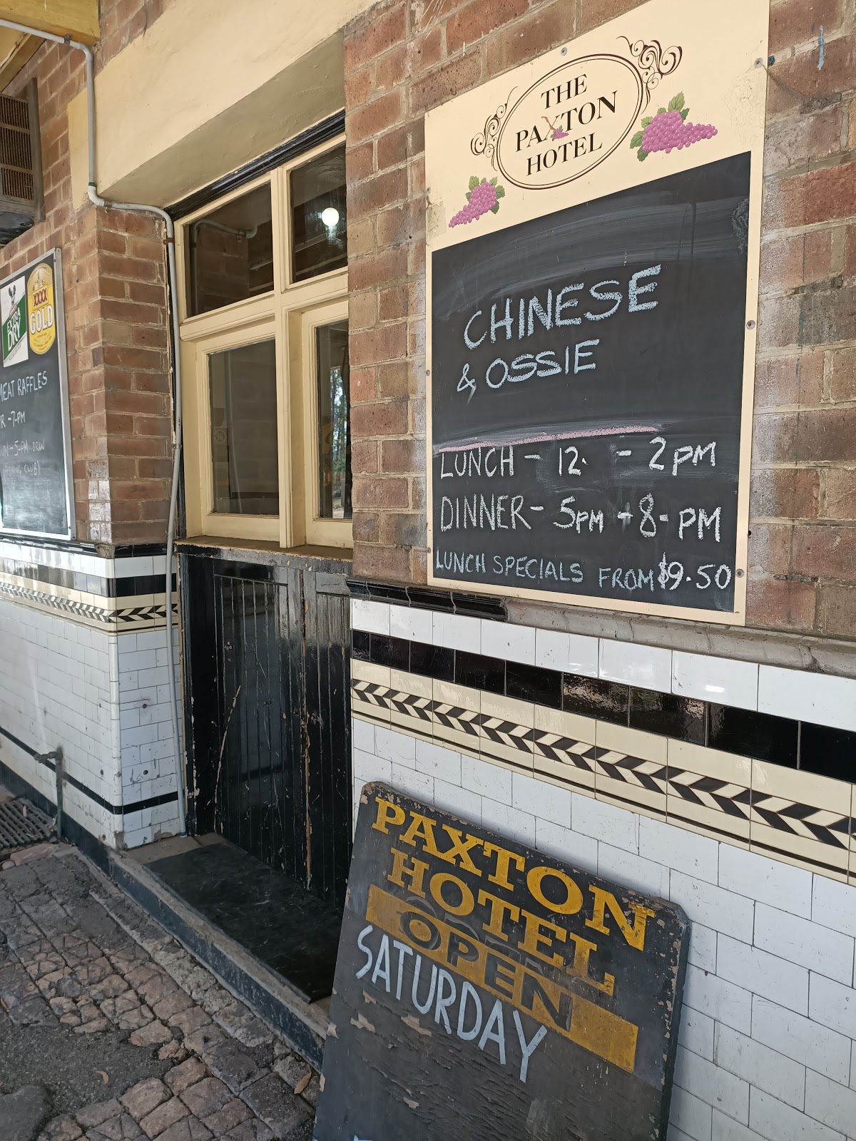 Paxton Hotel in Paxton - photo 4