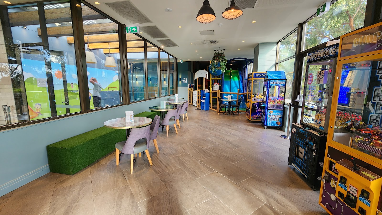 Pittwater RSL Club Ltd in Mona Vale - photo 3