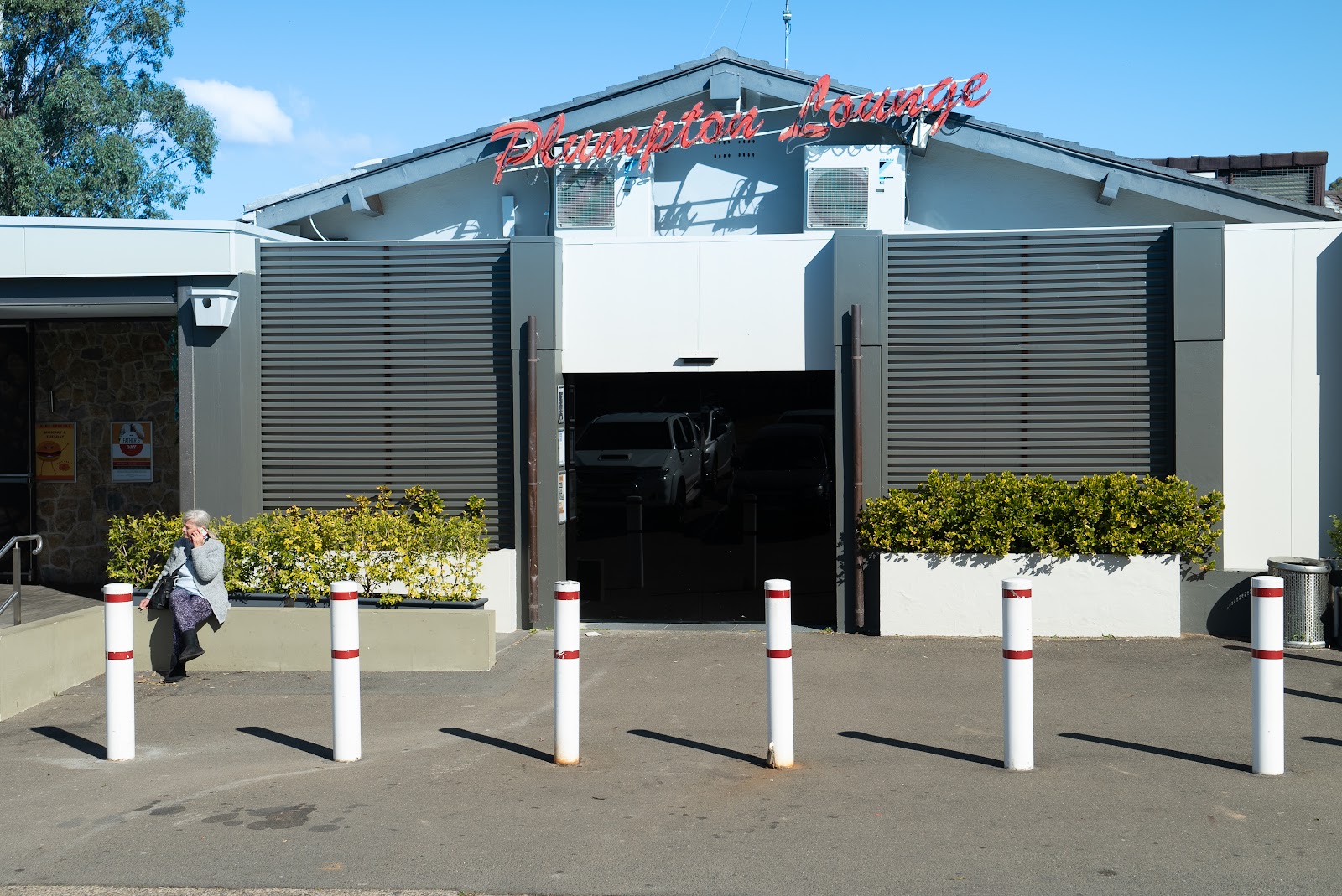 Plumpton Hotel in Glendenning - photo 2