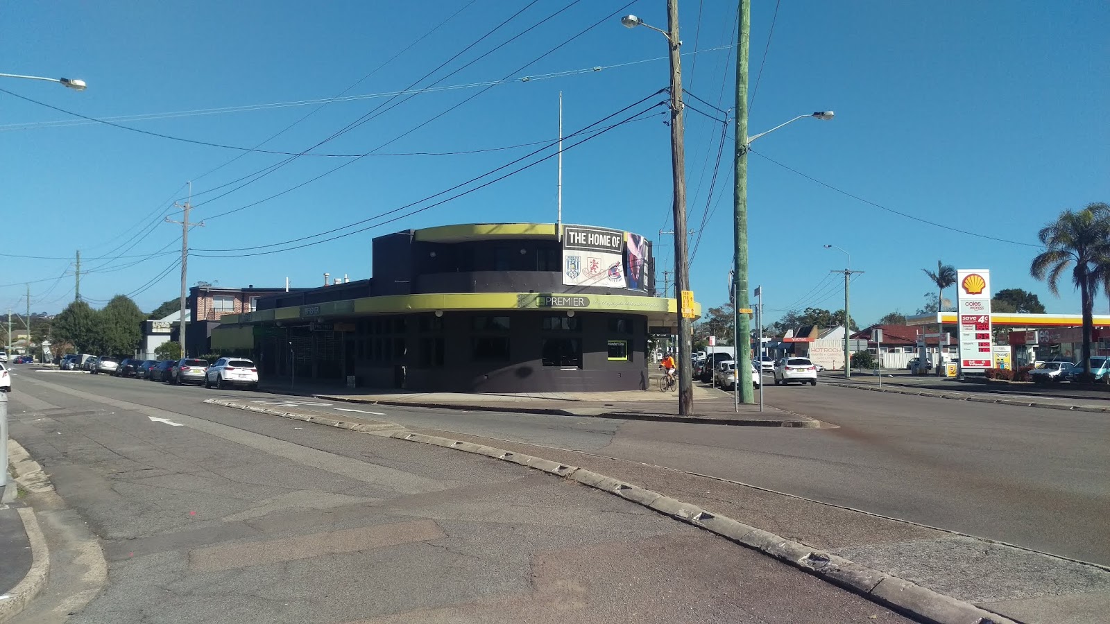 Premier Hotel in Broadmeadow - photo 1