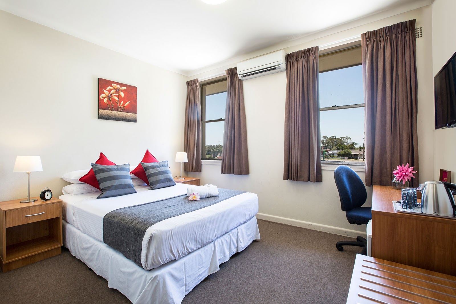 Pritchards Hotel in Mount Pritchard - photo 7