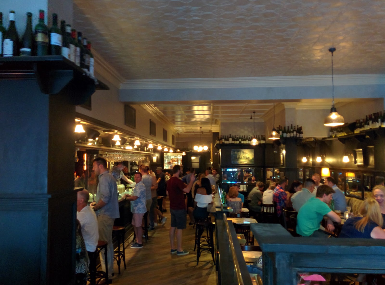 Queen Victoria Hotel in Enmore - photo 3