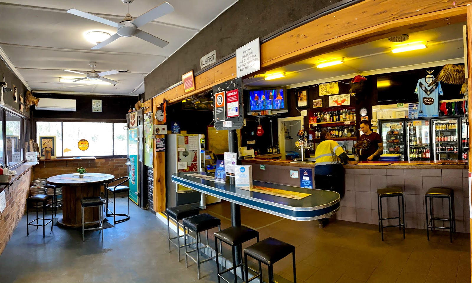 Rabbit Trap Hotel in Albert - photo 4