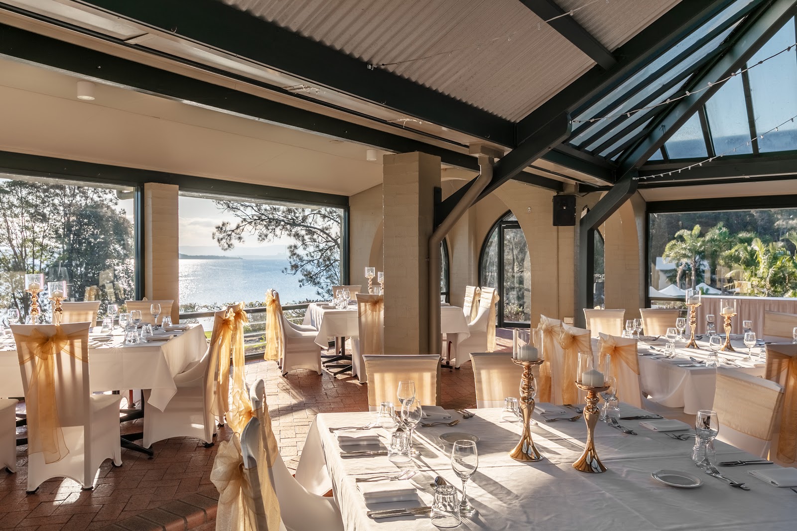 Rafferty's by the Lake in Cams Wharf - photo 2