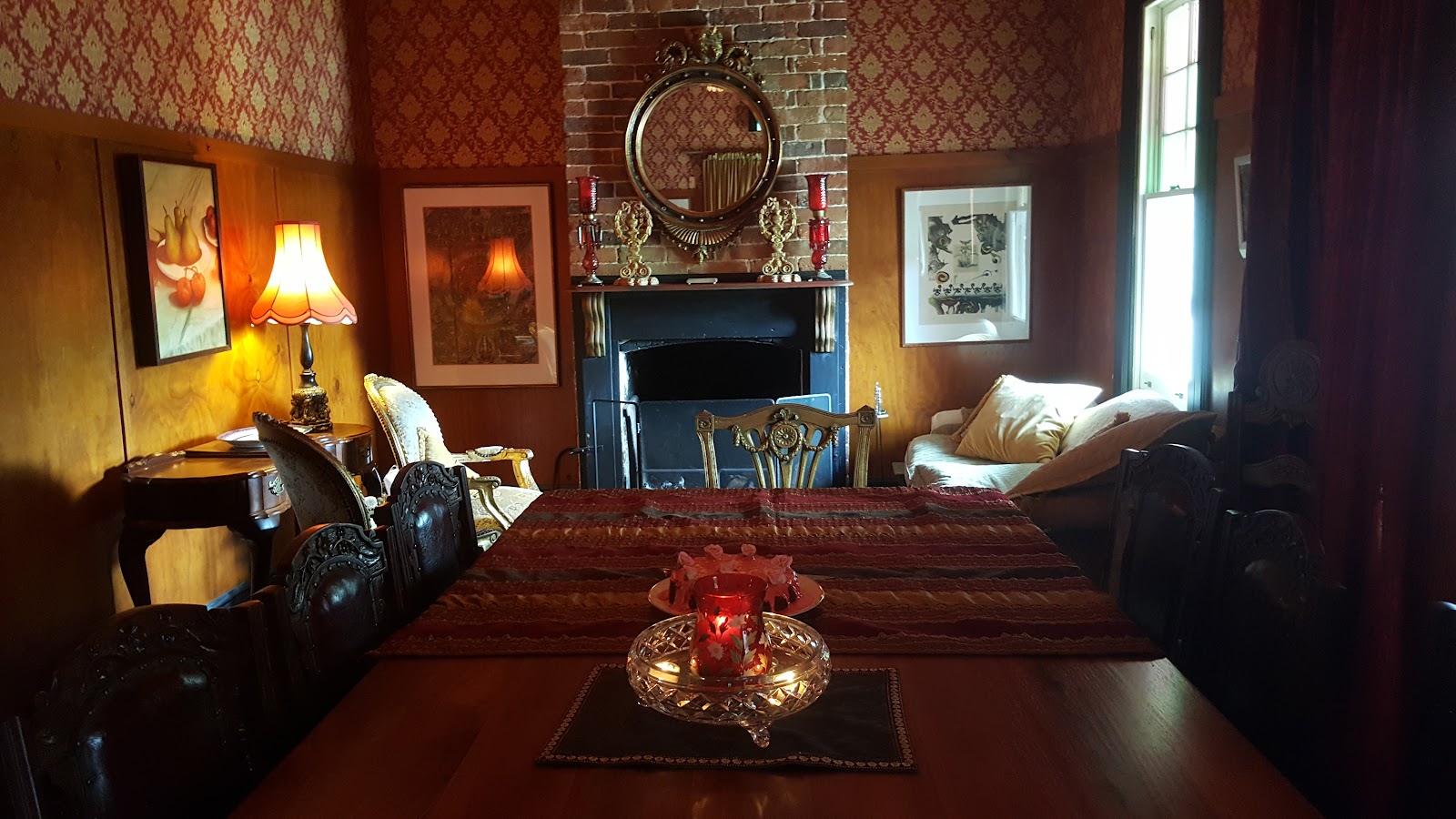 Robbie Burns Hotel in Wyndham - photo 4