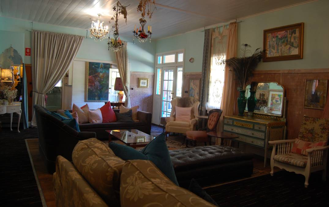 Robbie Burns Hotel in Wyndham - photo 9