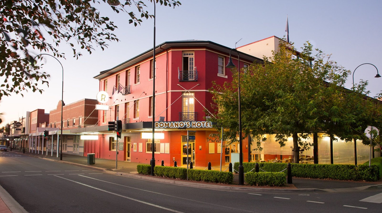 Romano's Hotel in Wagga Wagga - photo 1
