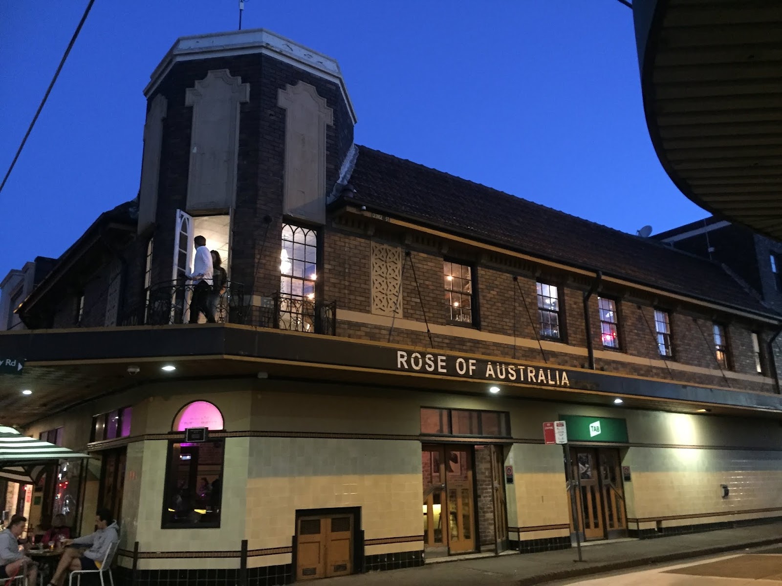 Rose of Australia Hotel in Erskineville - photo 1