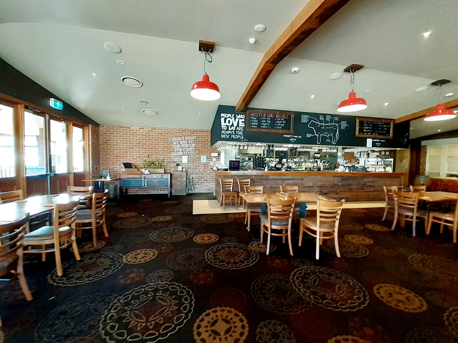 Royal Federal Hotel in Branxton - photo 2