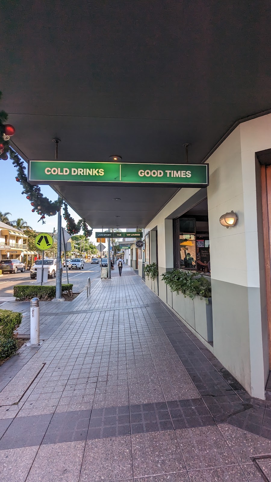 Sackville Hotel in Rozelle - photo 8
