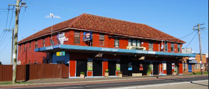 Sawdust Hotel in Gladesville - photo 1