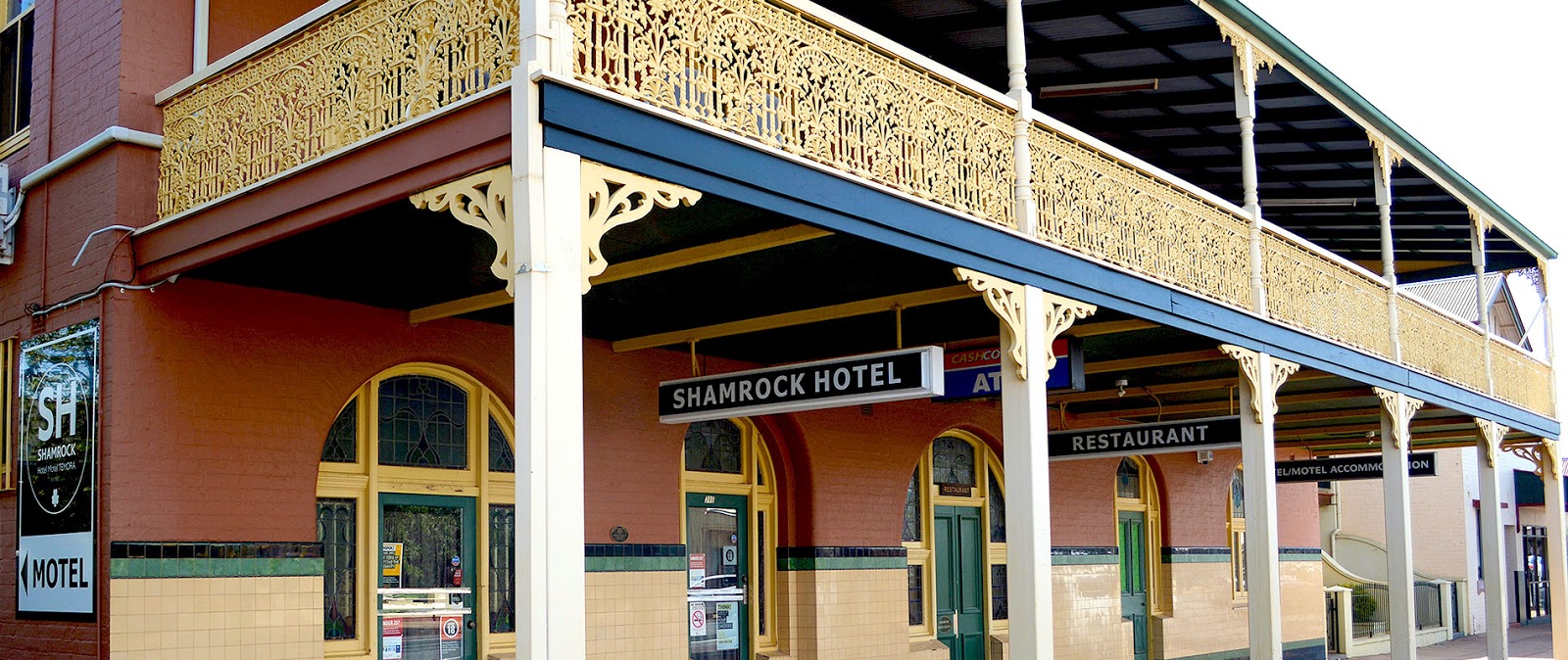 Shamrock Hotel Motel in Temora - photo 1