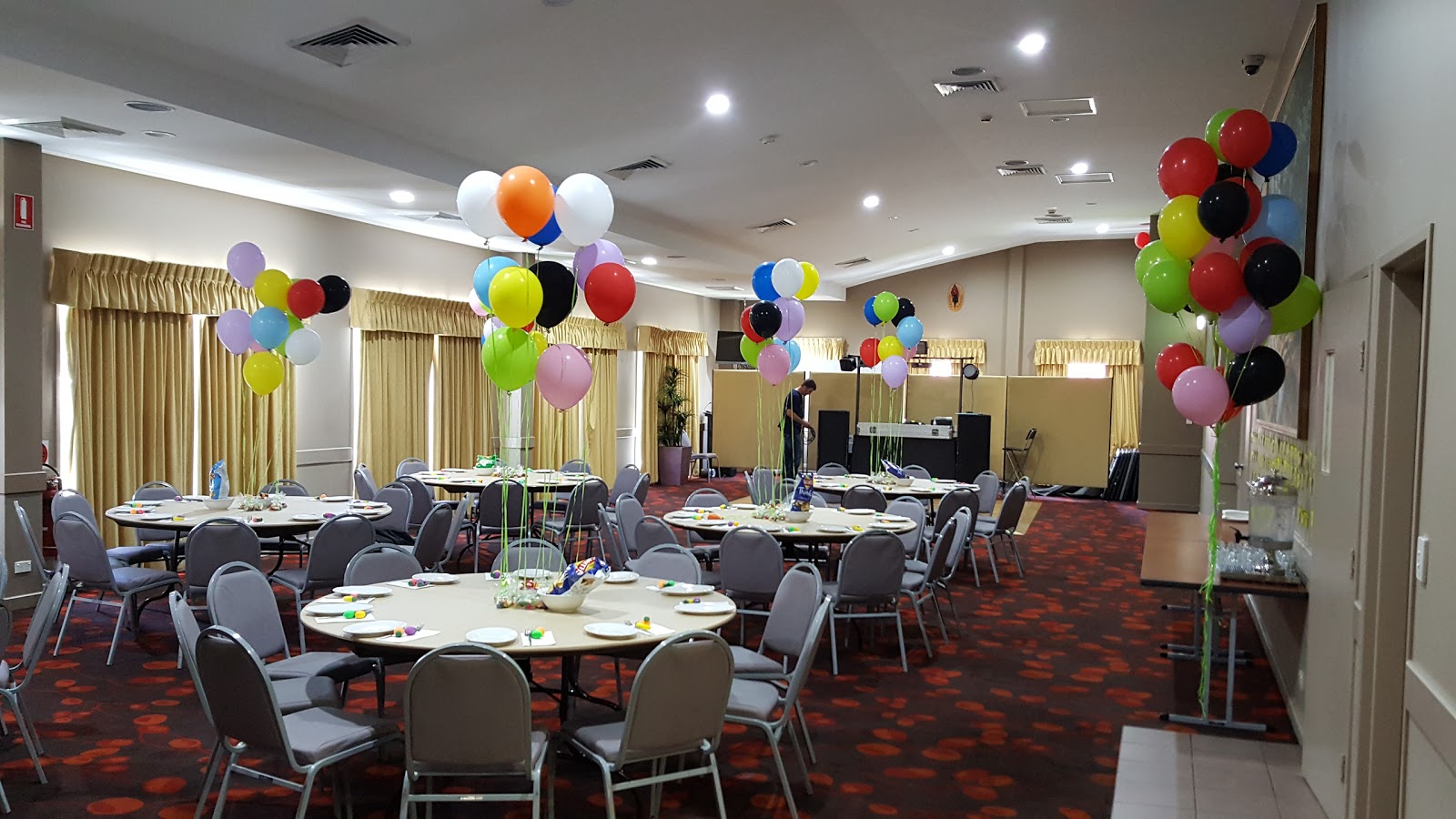 Singleton Returned Servicemens Club Ltd - Alroy Park Complex in Singleton Heights - photo 2