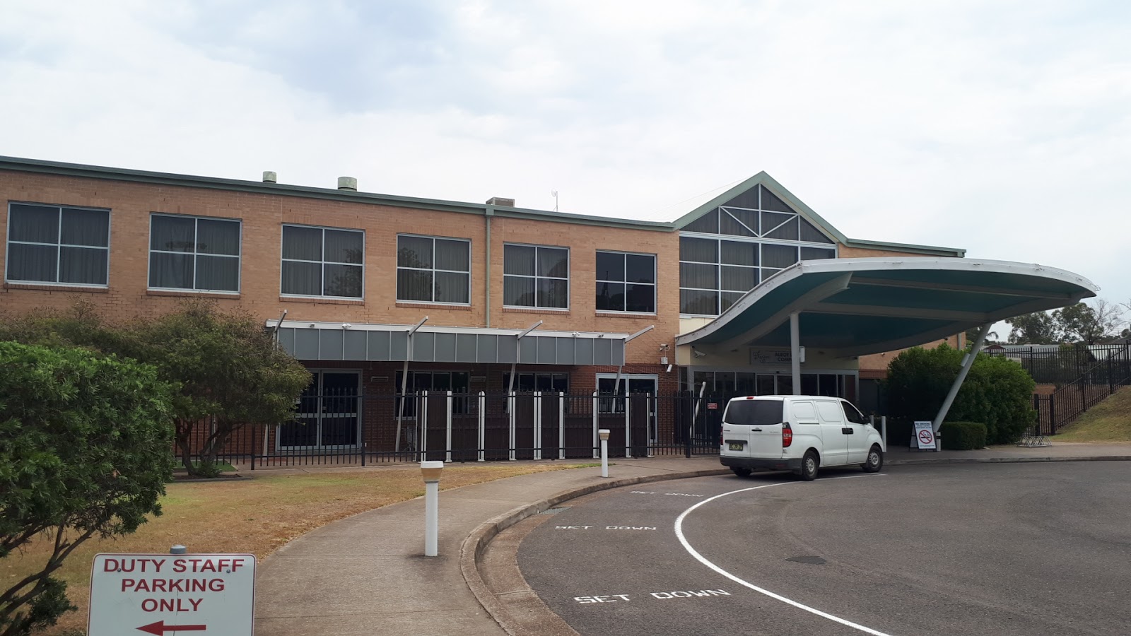 Singleton Returned Servicemens Club Ltd - Alroy Park Complex in Singleton Heights - photo 1