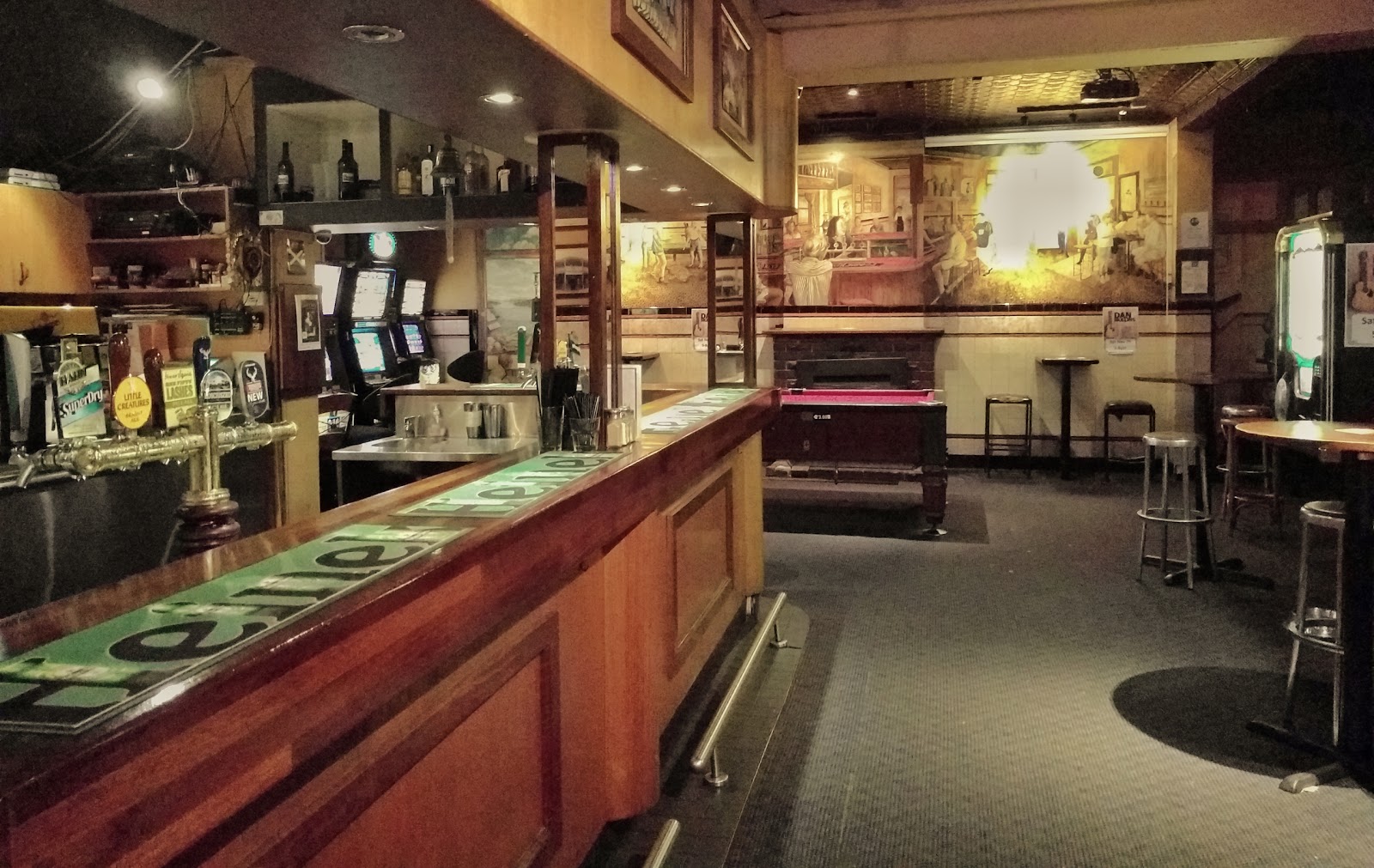Sir William Wallace Hotel in Birchgrove - photo 2