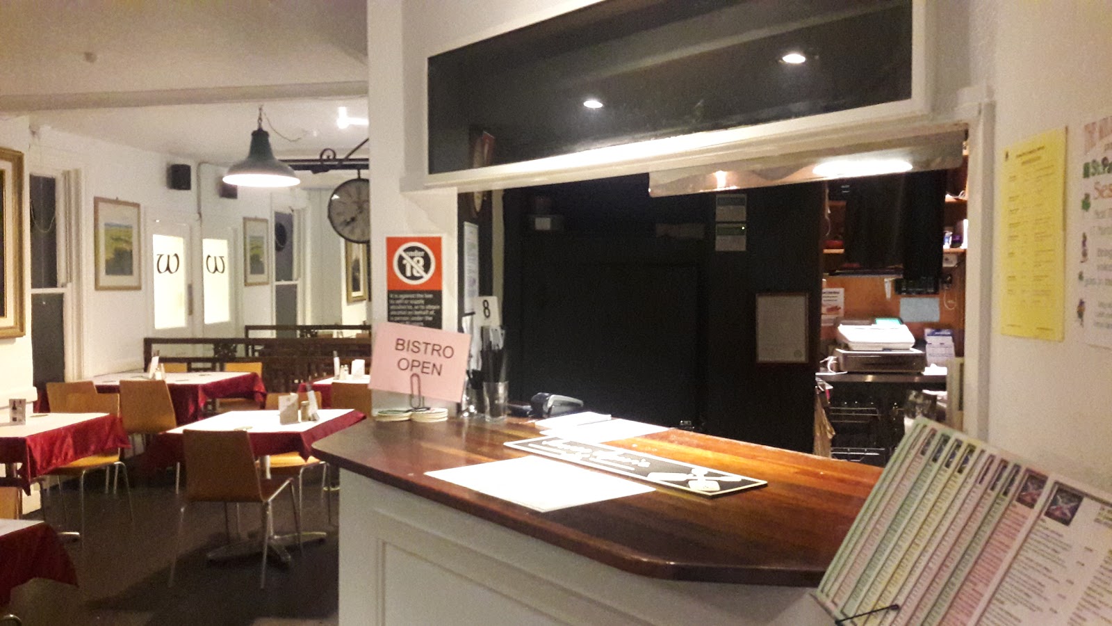 Sir William Wallace Hotel in Birchgrove - photo 4