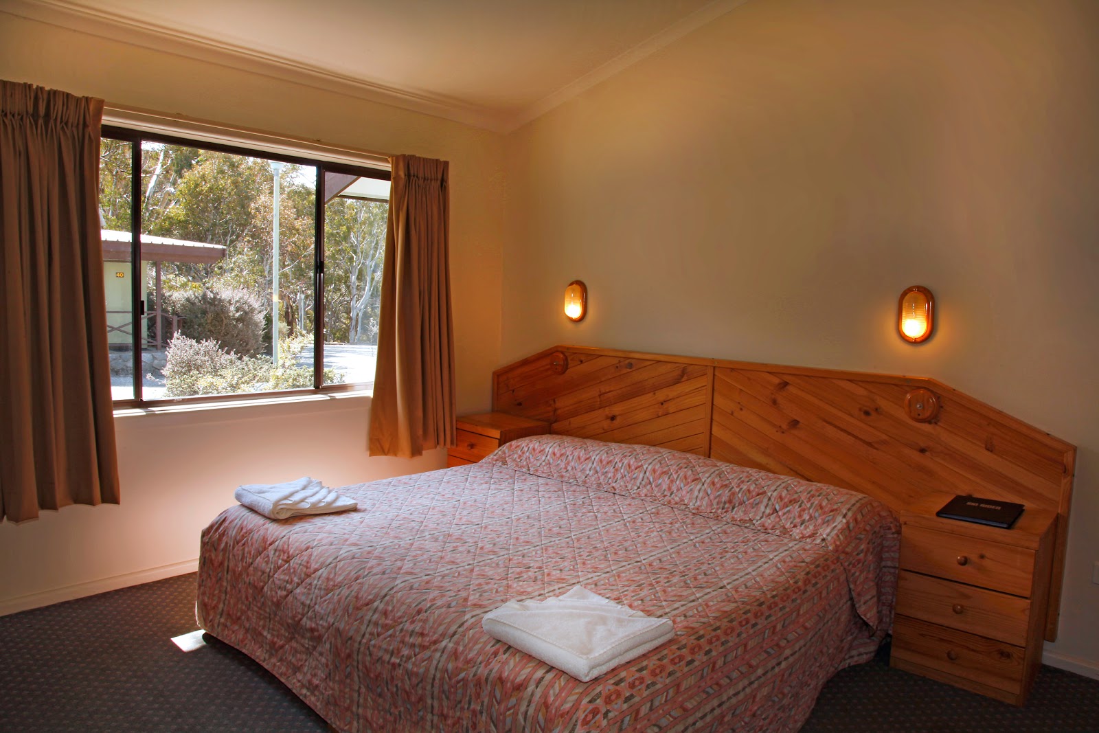 Ski Rider Hotel in Wilsons Valley - photo 9