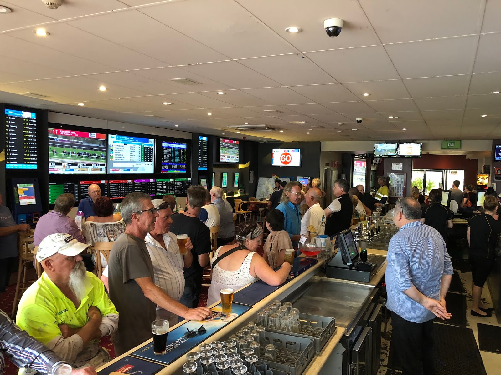 Spinning Wheel Hotel in Raymond Terrace - photo 2