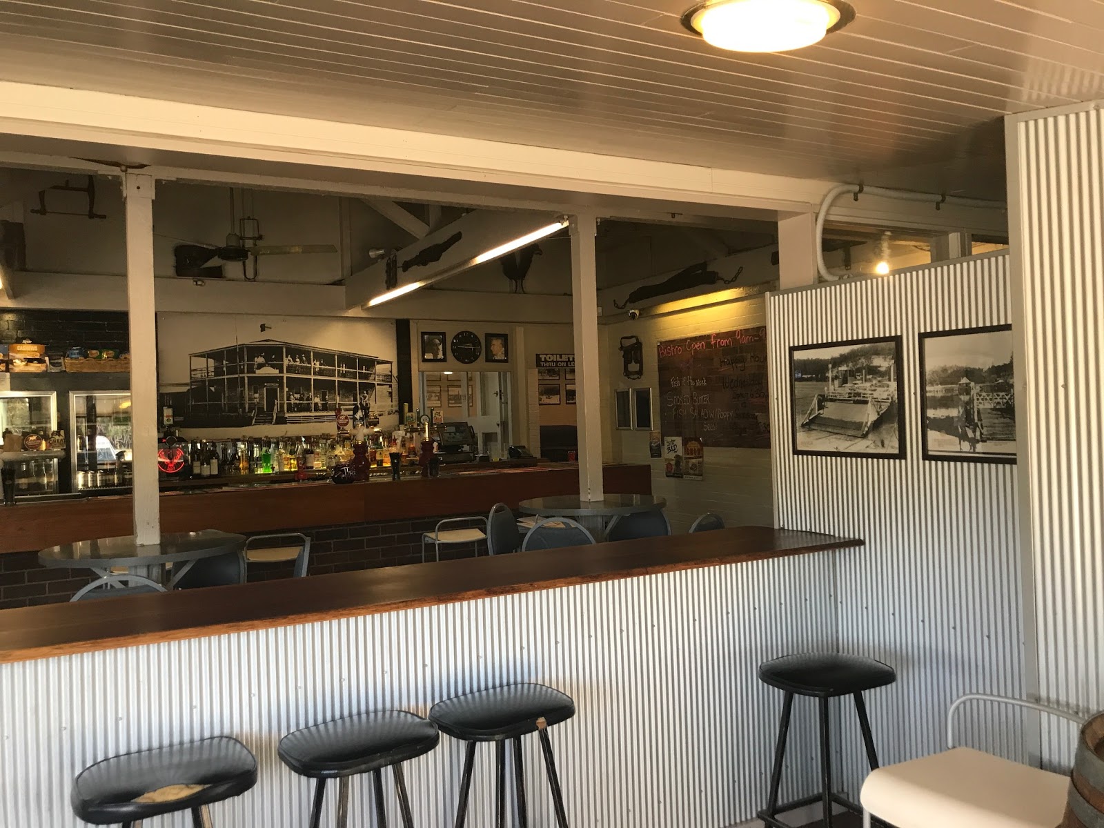 Steam Packet Hotel in Nelligen - photo 5