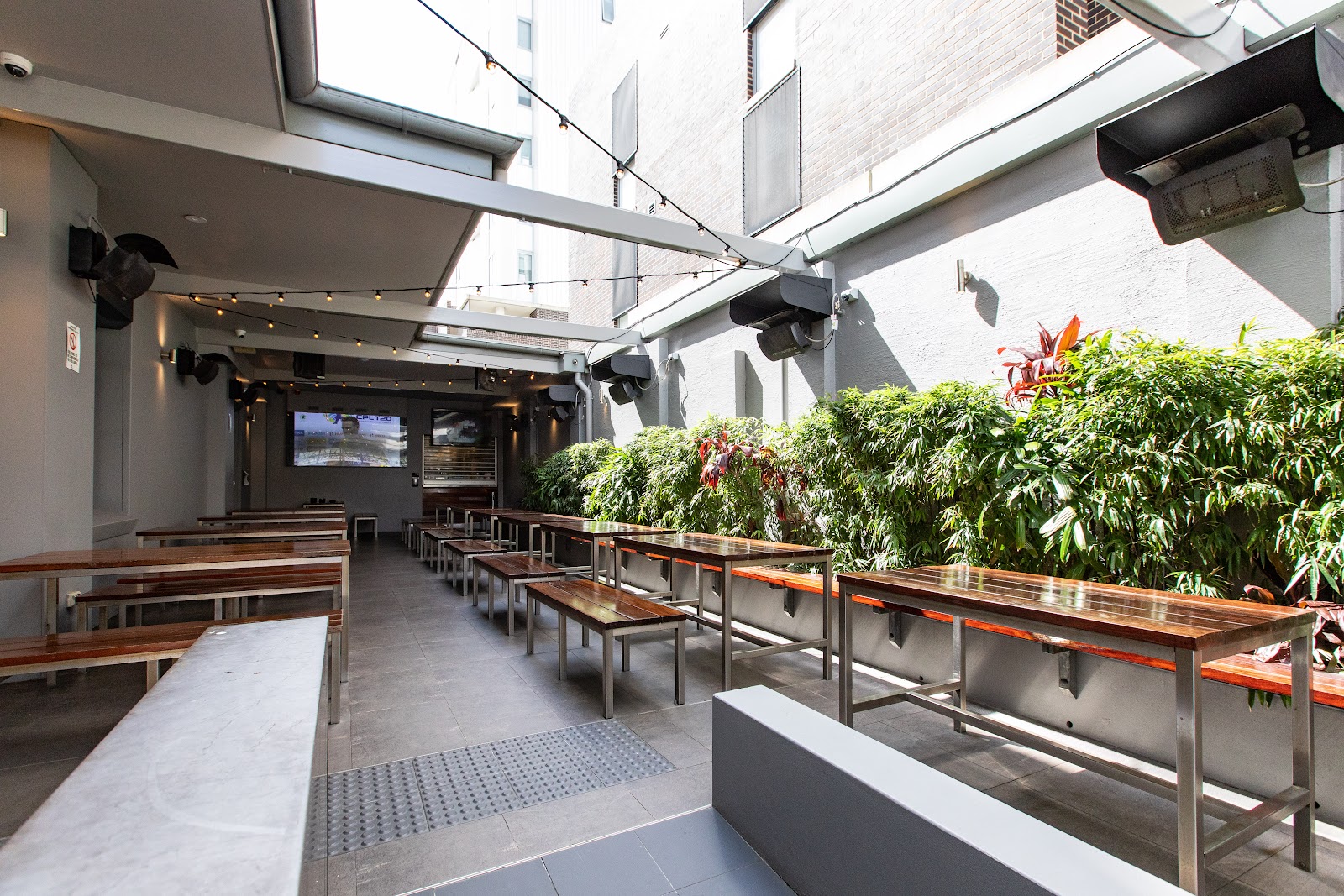 Strathfield Hotel in Strathfield - photo 4