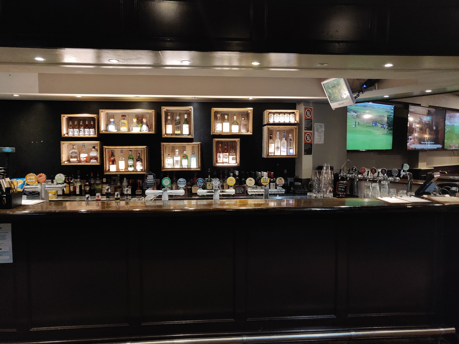 Summer Hill Hotel in Summer Hill - photo 5