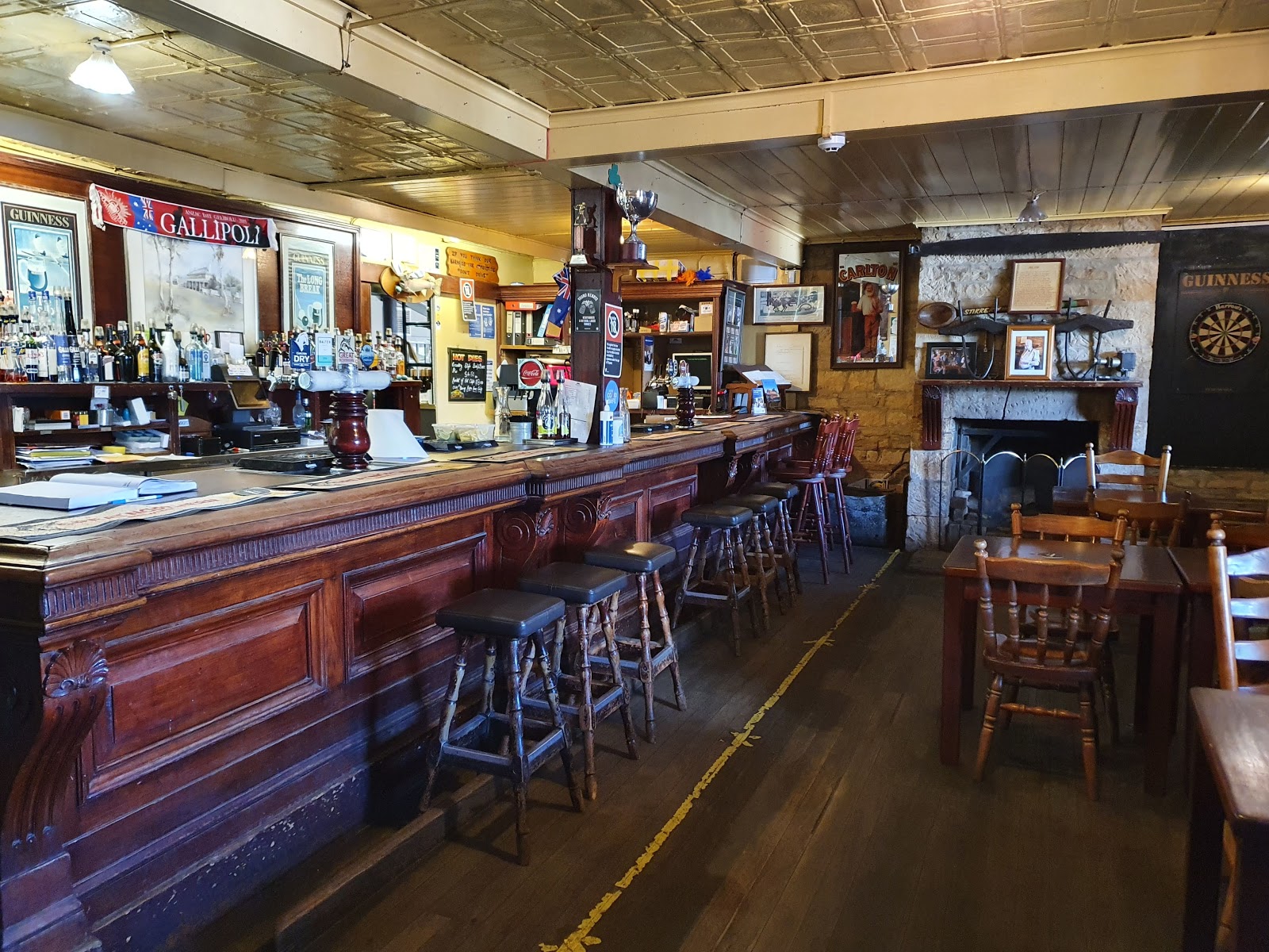 Surveyor General Hotel in Berrima - photo 2