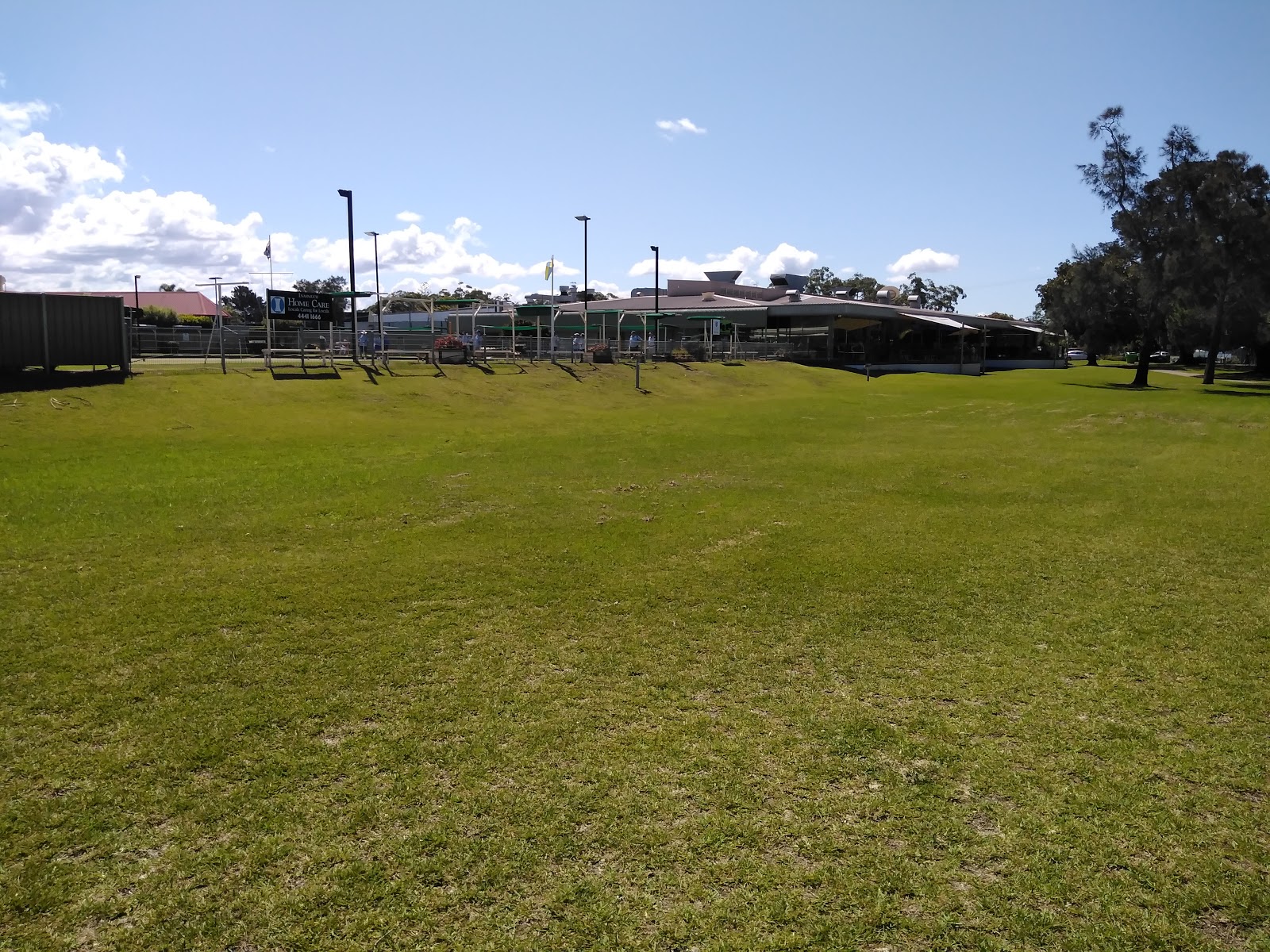 Sussex Inlet RSL Club Ltd in Sussex Inlet - photo 1