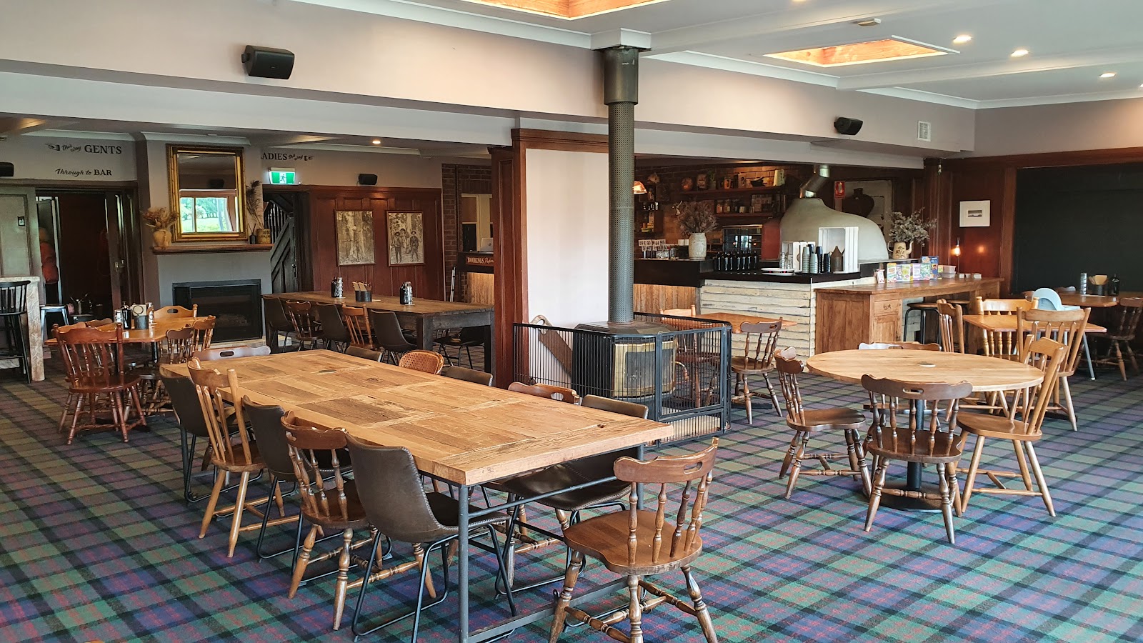 Sutton Forest Inn in Sutton Forest - photo 3