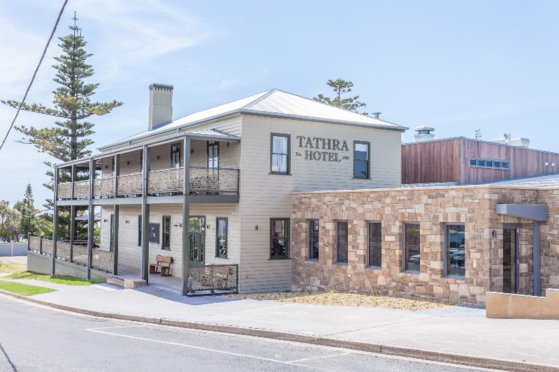 Tathra Hotel in Tathra - photo 1