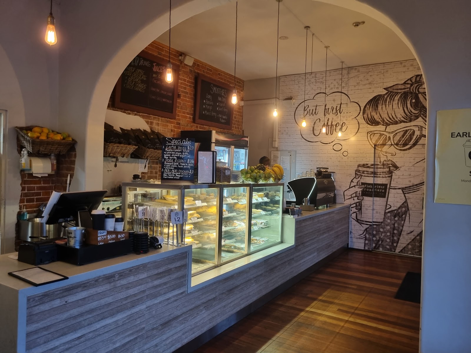 Tattersalls Hotel Goulburn in Goulburn - photo 3