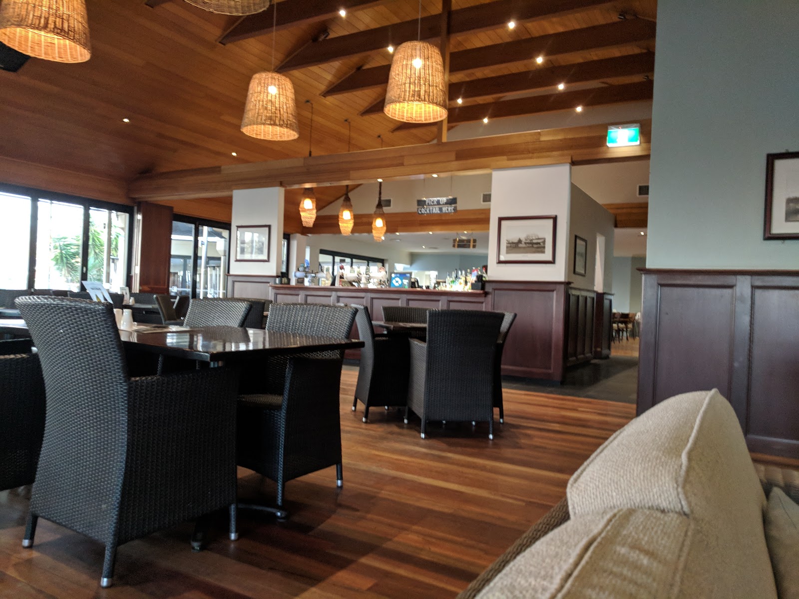 Terrigal Hotel in Terrigal - photo 2