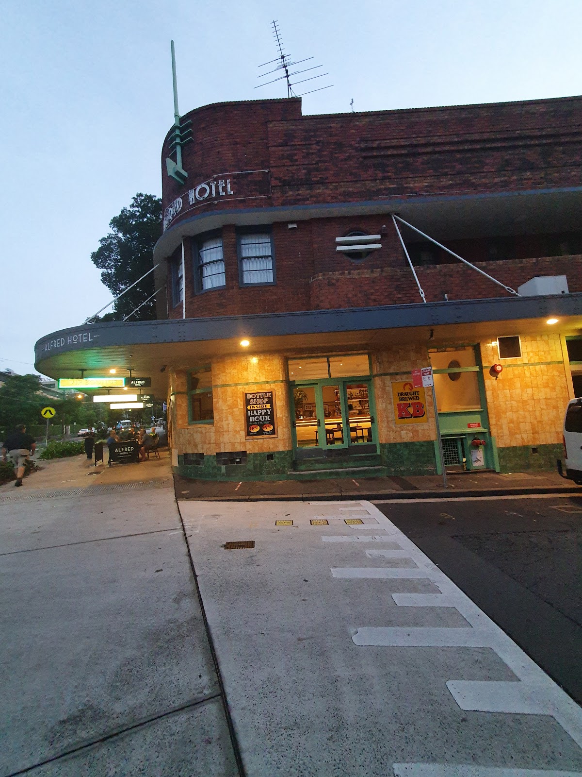 The Alfred Hotel in Camperdown - photo 1