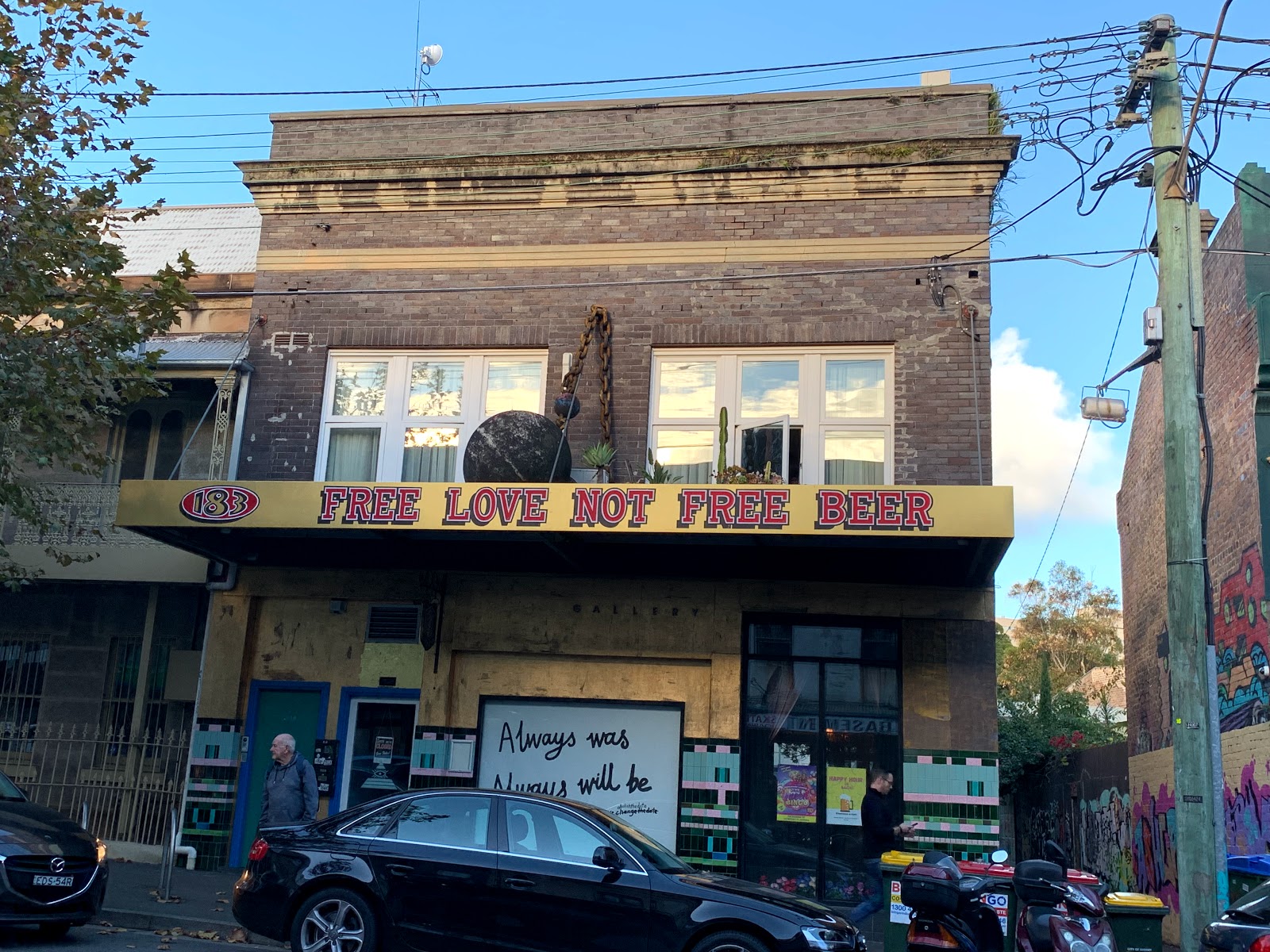 The Bearded Titan in Redfern - photo 1