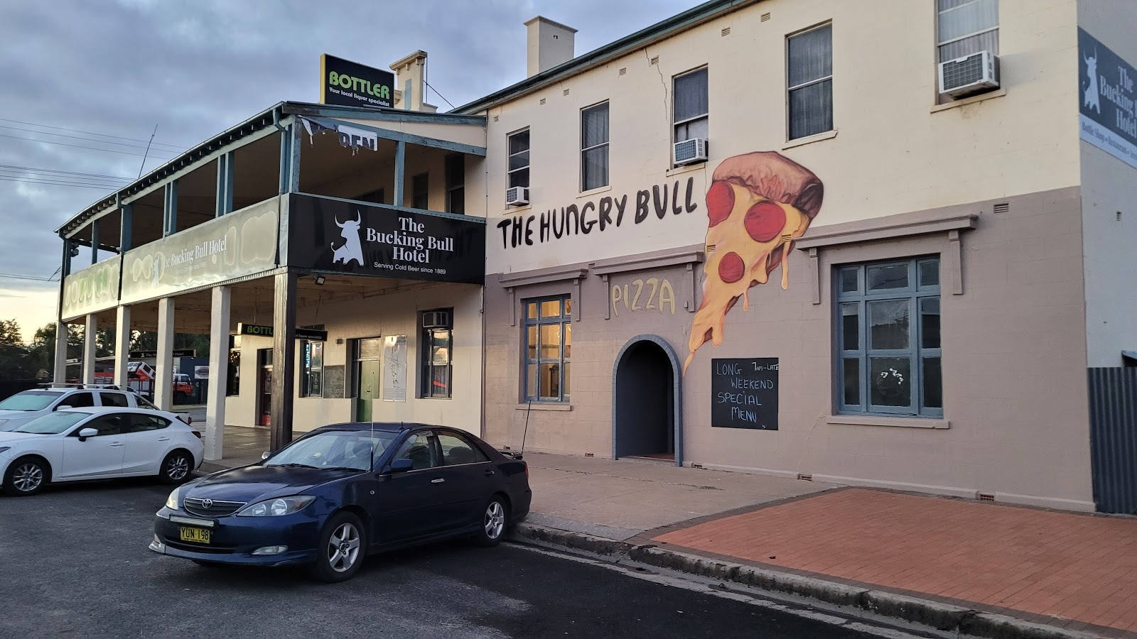 The Bucking Bull Hotel in Coonamble - photo 2