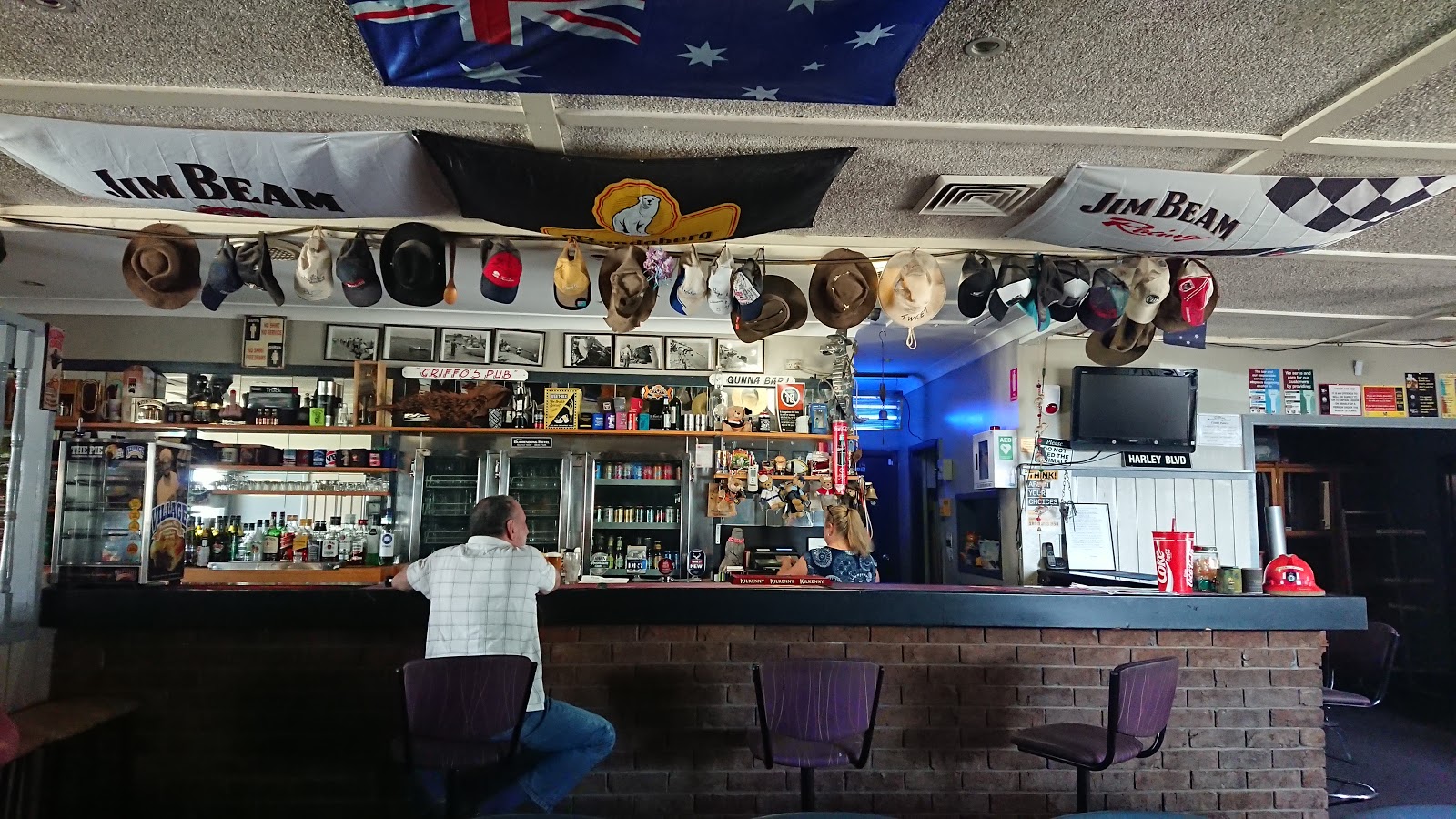 The Burrendong Hotel in Mumbil - photo 2
