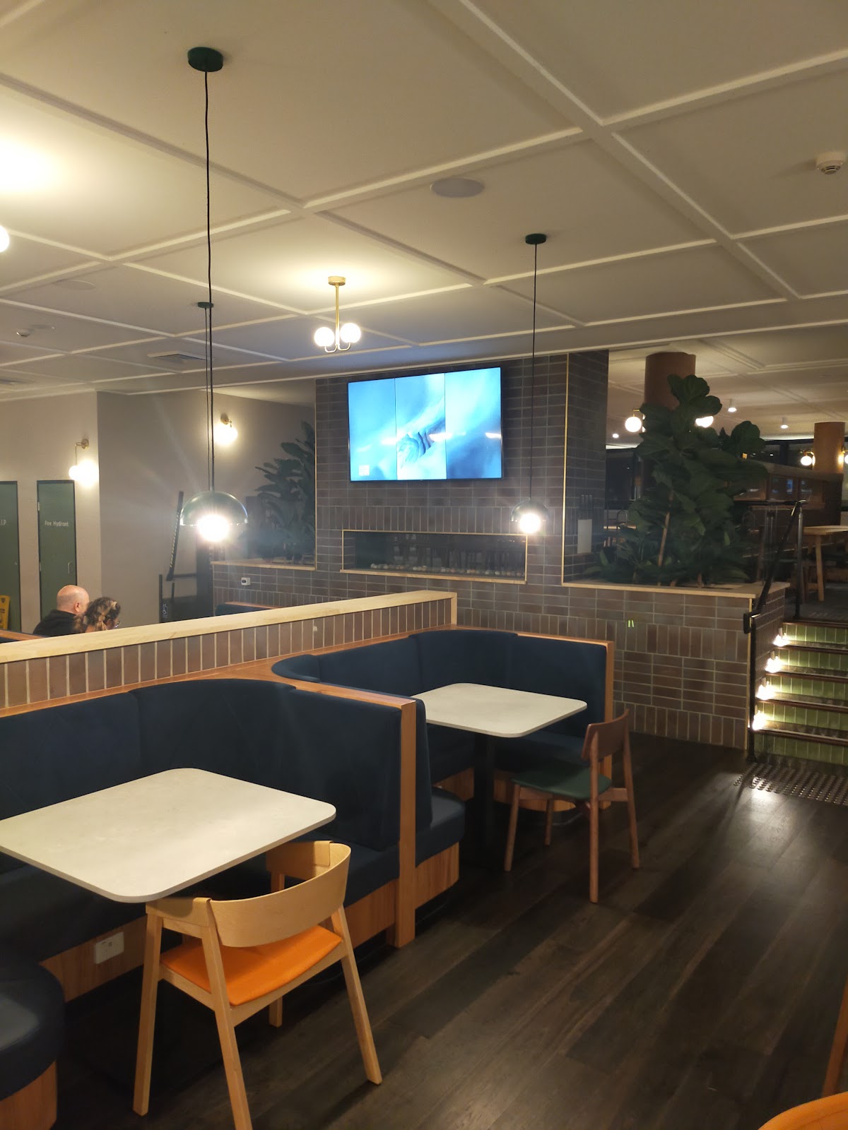 The Campbell Hotel Campbelltown in Campbelltown - photo 4