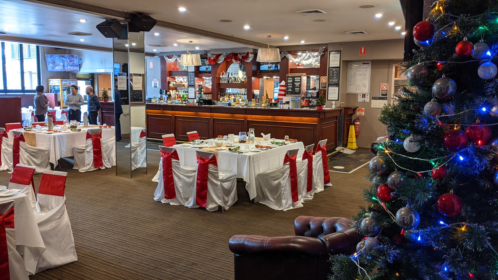The Castle Hill Tavern in Castle Hill - photo 6