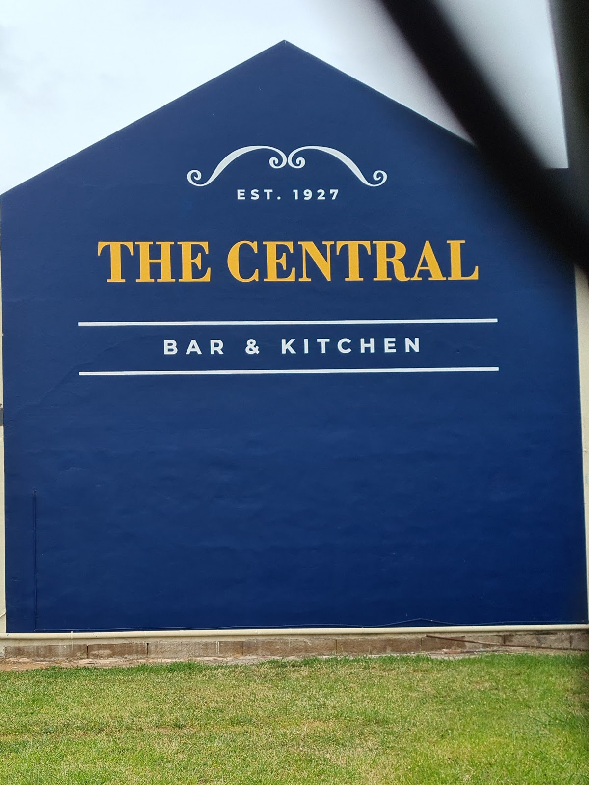 The Central Bar and Kitchen in Singleton - photo 1