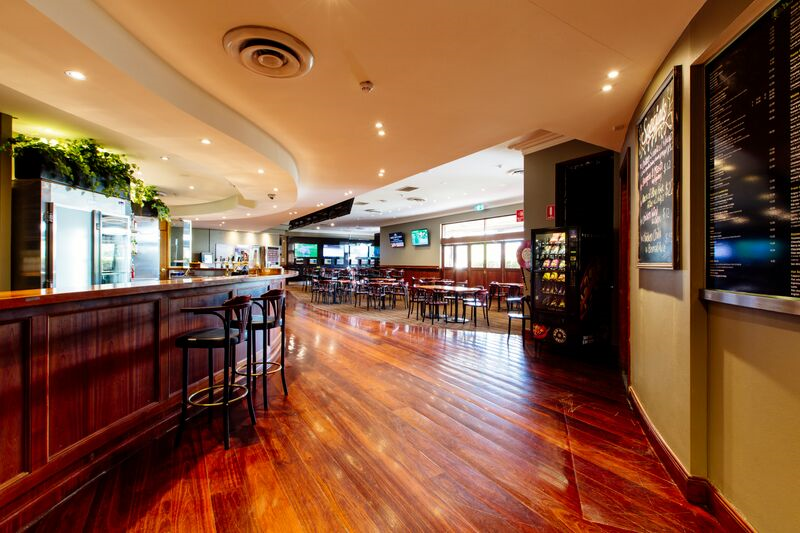 The Crown & Emperor Hotel Marrickville in Marrickville - photo 4