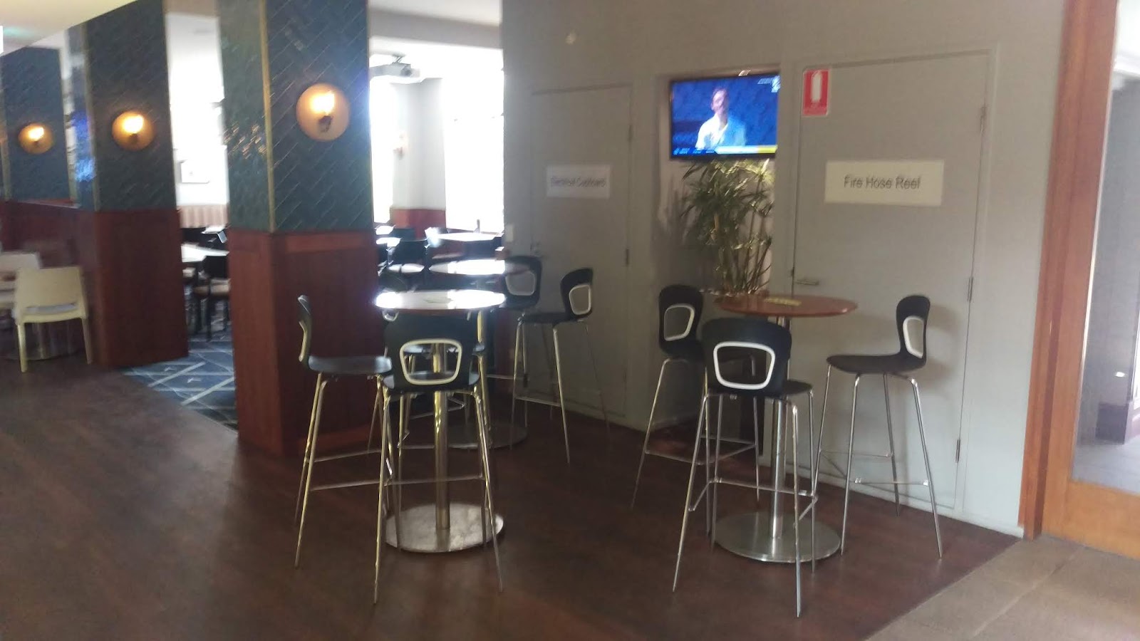 The Drummoyne Birkenhead Hotel in Five Dock - photo 3