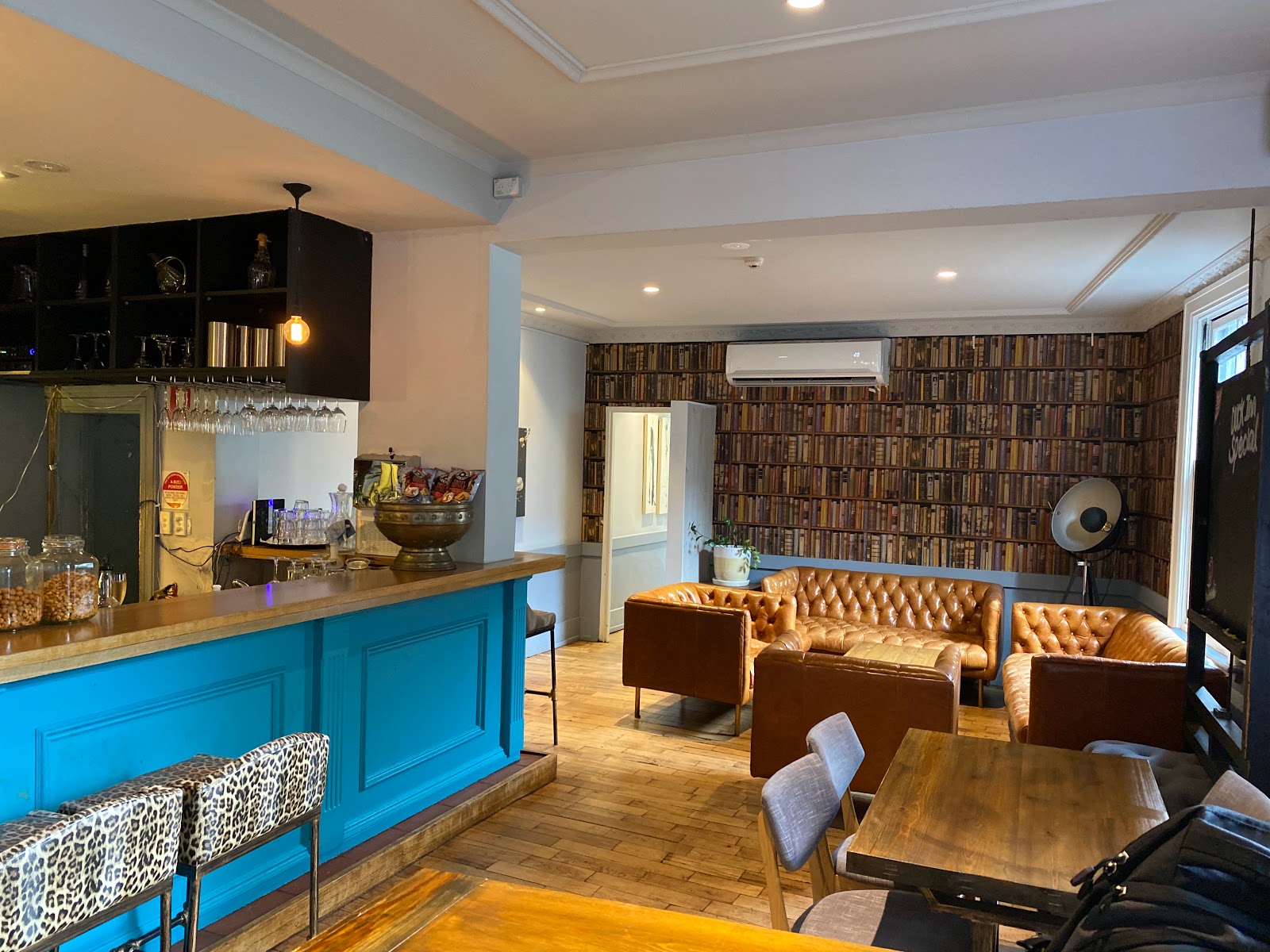 The Duck Inn Pub and Kitchen in Chippendale - photo 2