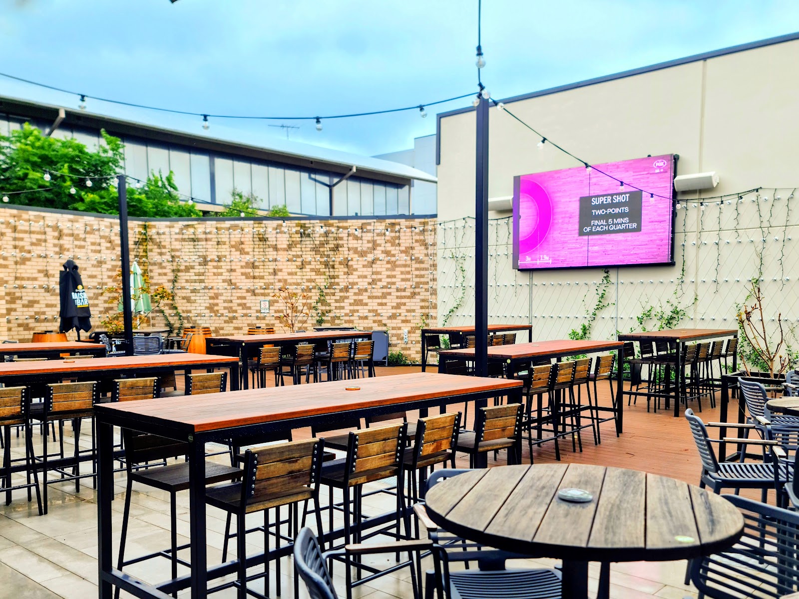 The Forest Hotel in Frenchs Forest - photo 5