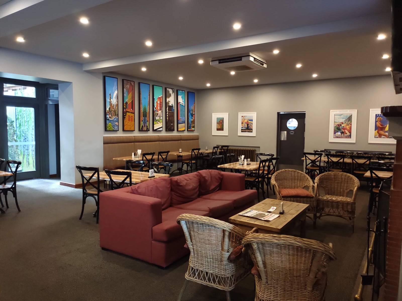 The George Hotel in Bathurst - photo 4