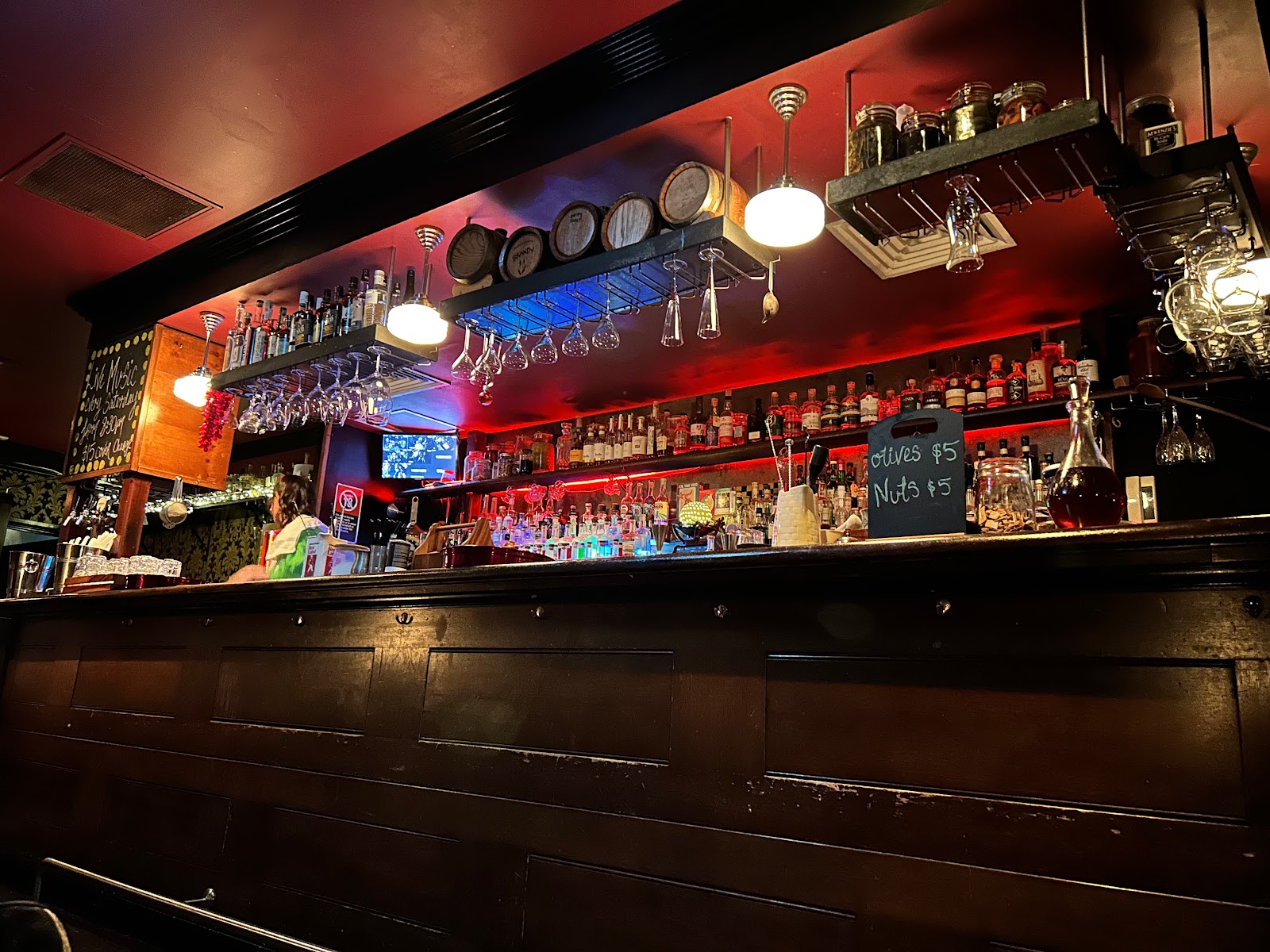 The Long Goodbye in Darlinghurst - photo 1