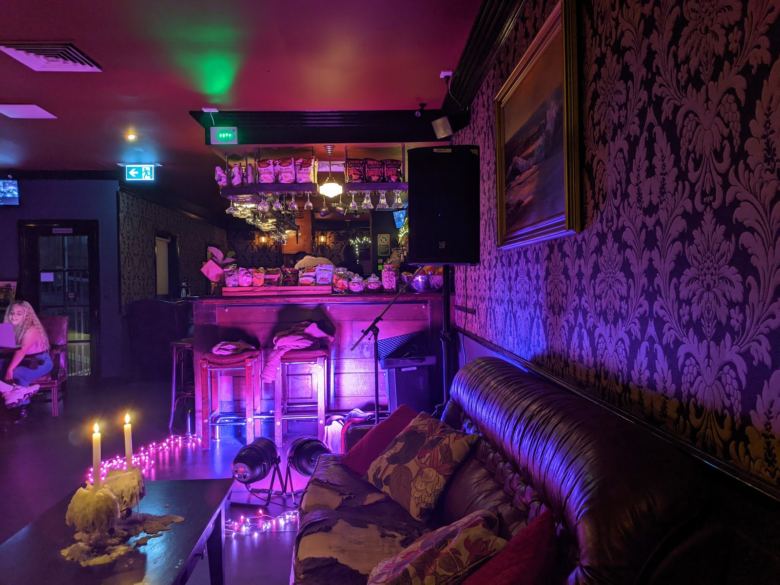 The Long Goodbye in Darlinghurst - photo 3