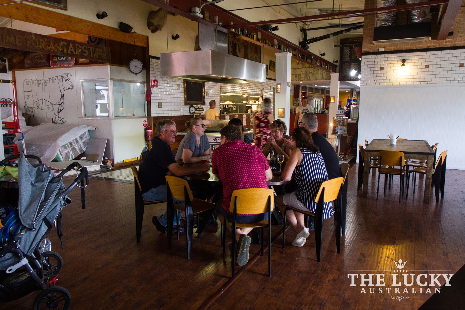 The Lucky Australian Hotel in St Marys - photo 3