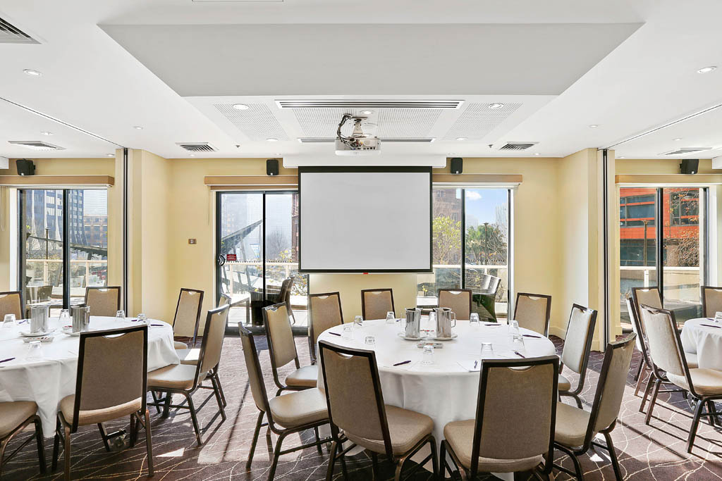 The Mercure Hotel Sydney in Chippendale - photo 3