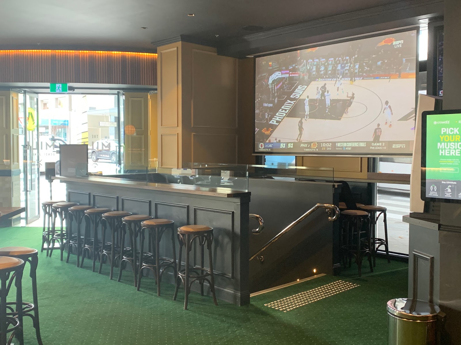 The Mill Hotel in Bondi Junction - photo 3