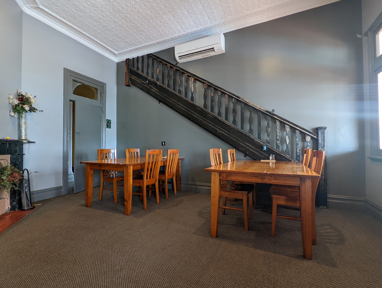 The New Coolamon Hotel in Coolamon - photo 2