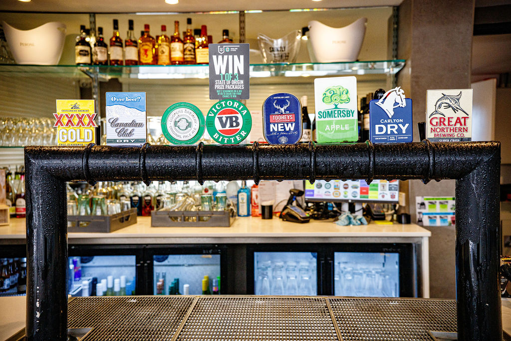 The New Orana Hotel in Blacksmiths - photo 2